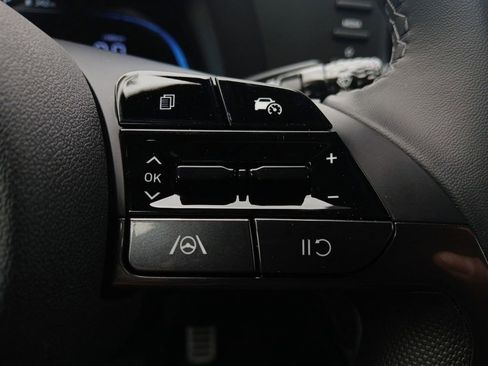 New 2026 Hyundai Elantra Sport FWD image 17