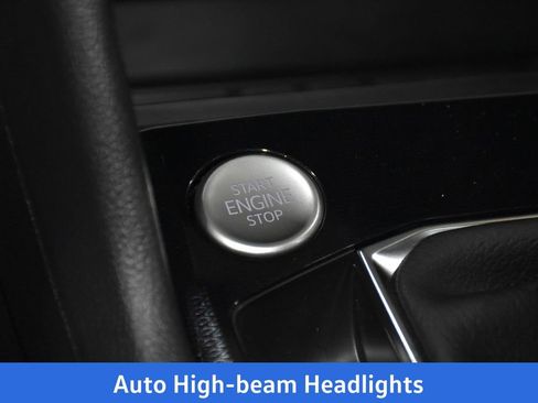New 2026 Volkswagen Taos SE AWD/4WD image 14