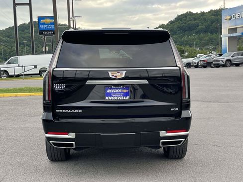 Used 2025 Cadillac Escalade Premium Luxury AWD/4WD image 6