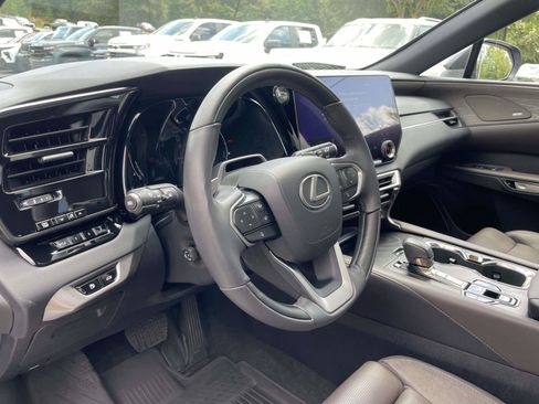 Used 2023 Lexus RX 350 w/ Cold Area Package AWD/4WD image 8