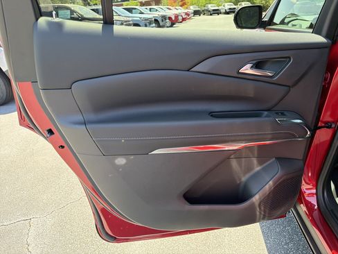 New 2026 Chevrolet Traverse LT image 23
