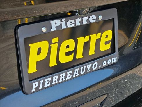 Used 2023 Chrysler Voyager LX FWD image 12