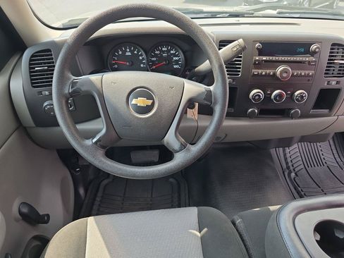 Used 2009 Chevrolet Silverado 1500 W/T RWD image 6
