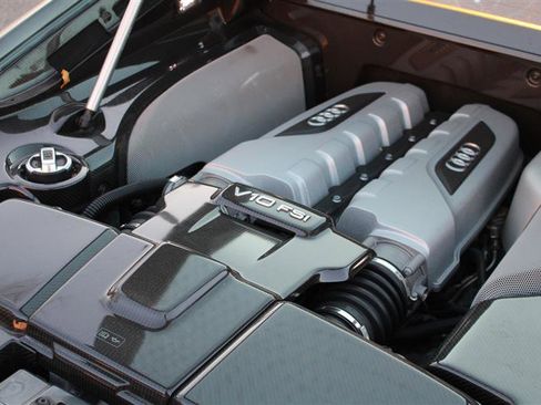 Used 2014 Audi R8 V10 image 15