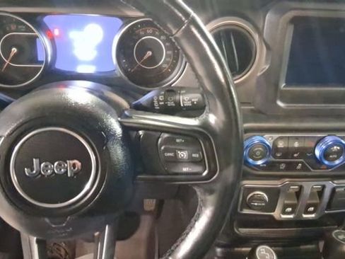 Used 2020 Jeep Wrangler Sport S image 12