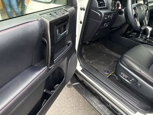 Certified 2023 Toyota 4Runner TRD Off-Road Premium w/ Moonroof Package image 15