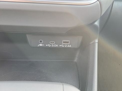 Used 2024 Subaru Crosstrek 2.0i Premium AWD/4WD image 29