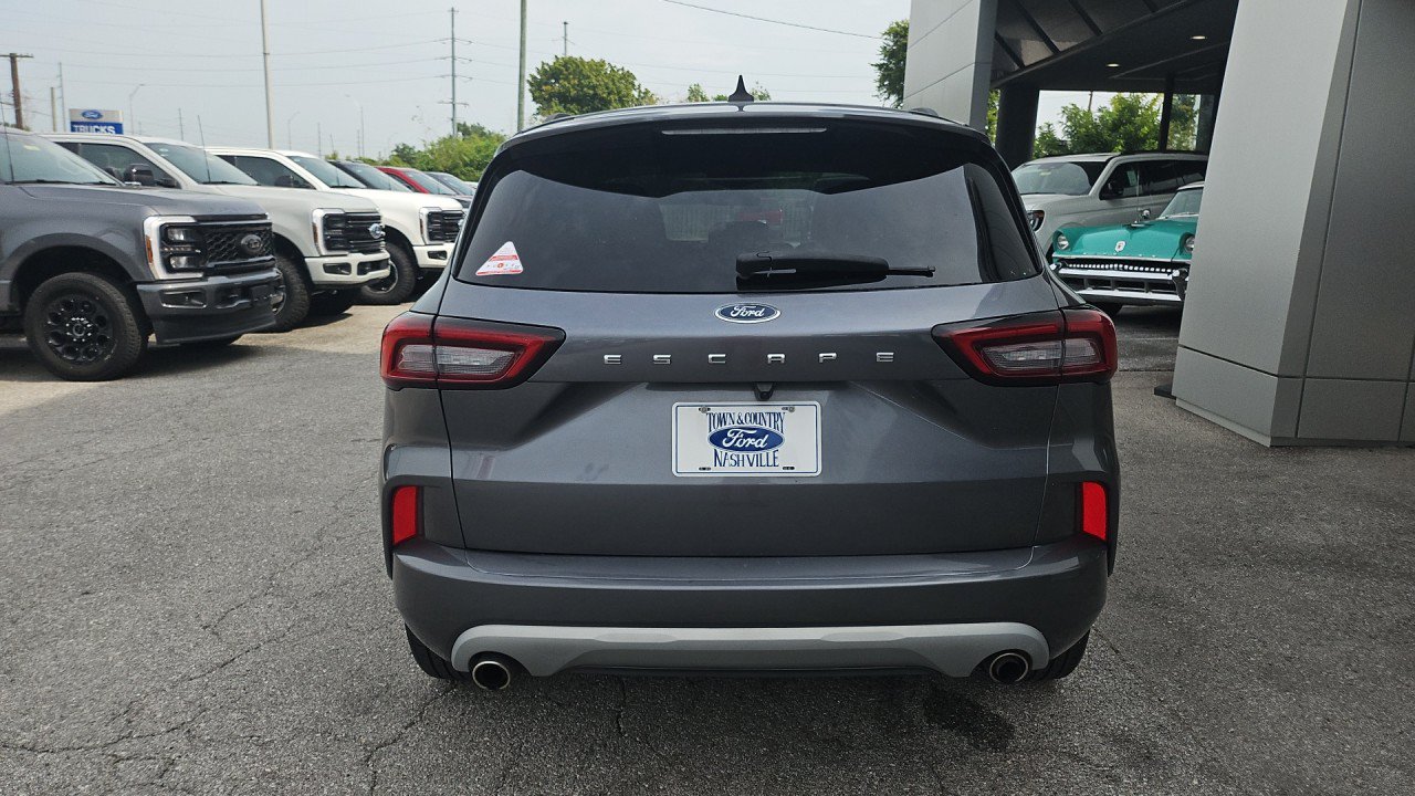 Used 2023 Ford Escape ST-Line FWD image 4