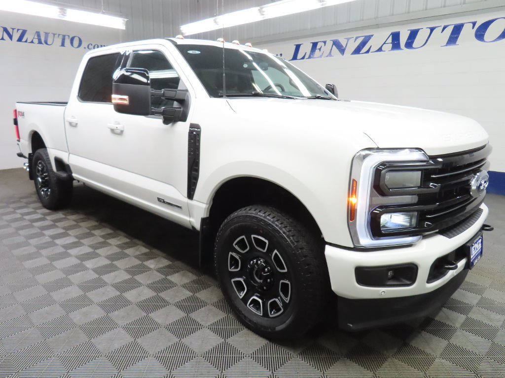 Used 2026 Ford F250 Platinum AWD/4WD image 3