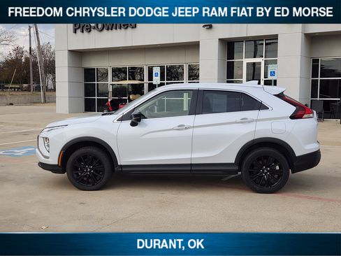 Used 2024 Mitsubishi Eclipse Cross LE image 3