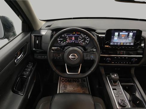 Certified 2025 Nissan Pathfinder SL AWD/4WD image 13