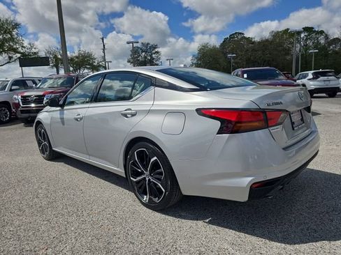 Certified 2025 Nissan Altima 2.5 SR image 6