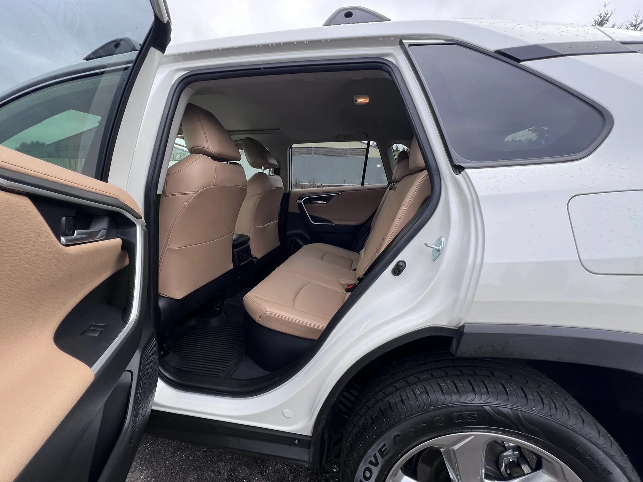 Used 2020 Toyota RAV4 Limited w/ All Weather Liner Package AWD/4WD image 33