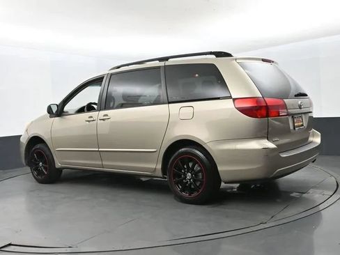 Used 2004 Toyota Sienna LE FWD image 9