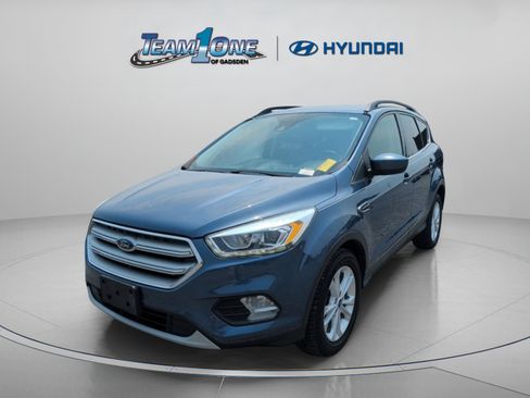 Used 2018 Ford Escape SEL w/ Ford Safe & Smart Package FWD image 4