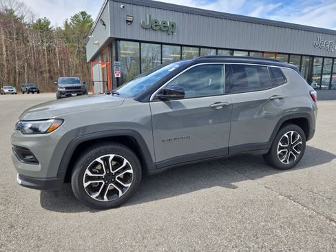 Used 2024 Jeep Compass Limited AWD/4WD image 8