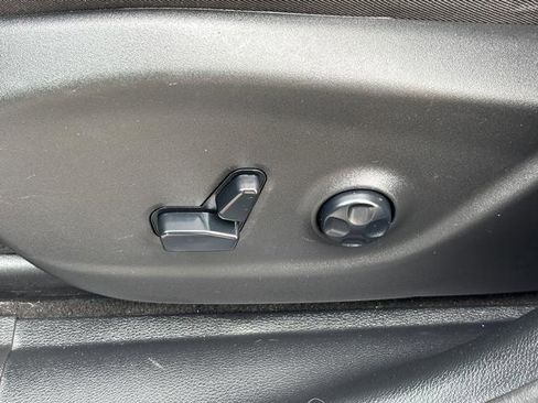 Used 2020 Jeep Cherokee Limited AWD/4WD image 19