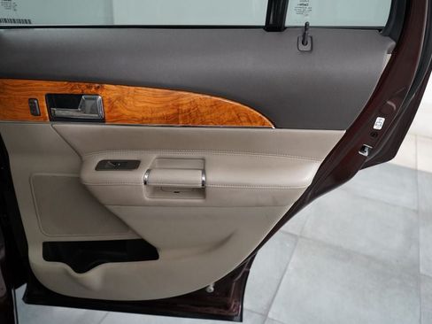 Used 2012 Lincoln MKX AWD image 33