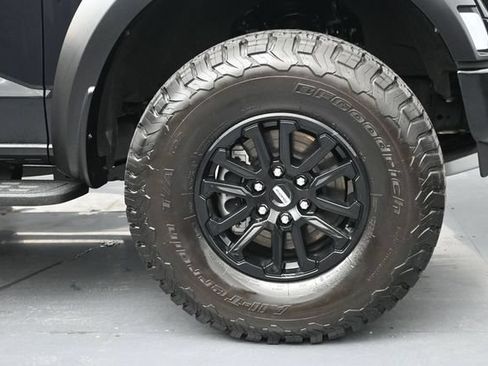 Certified 2025 Ford F150 Raptor AWD/4WD image 38