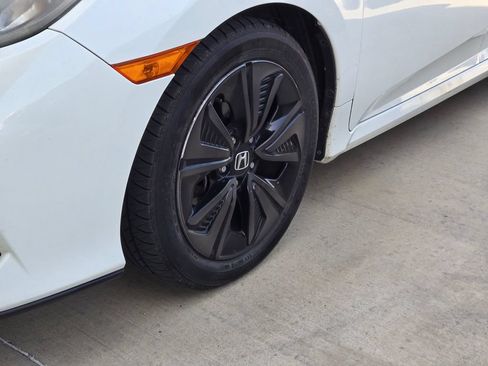 Used 2018 Honda Civic EX image 17