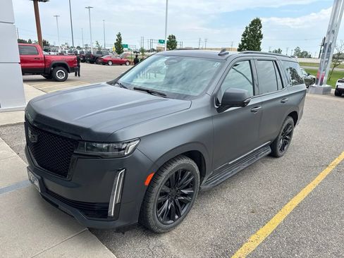 Used 2022 Cadillac Escalade Sport w/ Touring Package AWD/4WD image 7