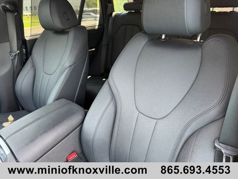 Used 2021 BMW X5 xDrive40i w/ Convenience Package AWD/4WD image 14
