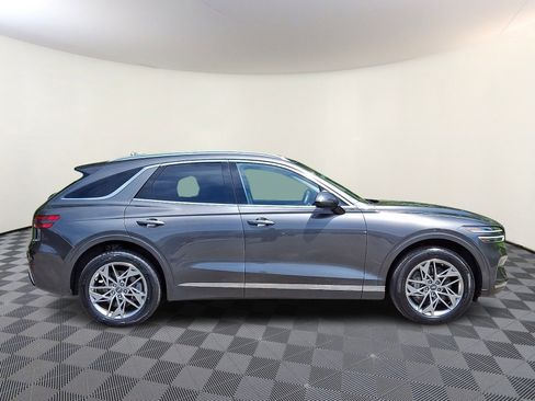 Used 2025 Genesis GV70 2.5T AWD/4WD image 7
