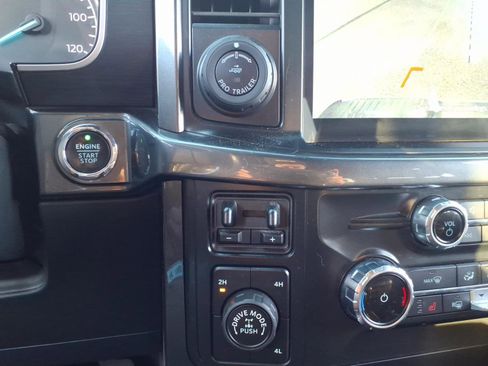 Certified 2022 Ford F150 XLT w/ Equipment Group 302A High image 14