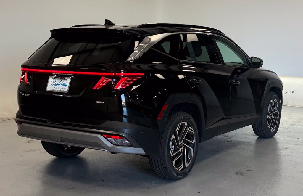 New 2026 Hyundai Tucson Limited AWD/4WD image 3