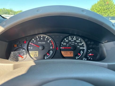 Used 2016 Nissan Frontier SV w/ SV Value Truck Package AWD/4WD image 21