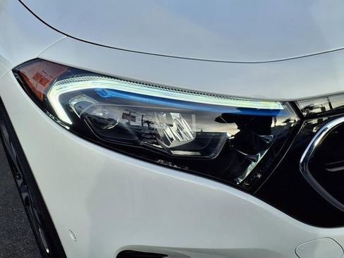 Used 2023 Mercedes-Benz EQB 300 4MATIC image 39