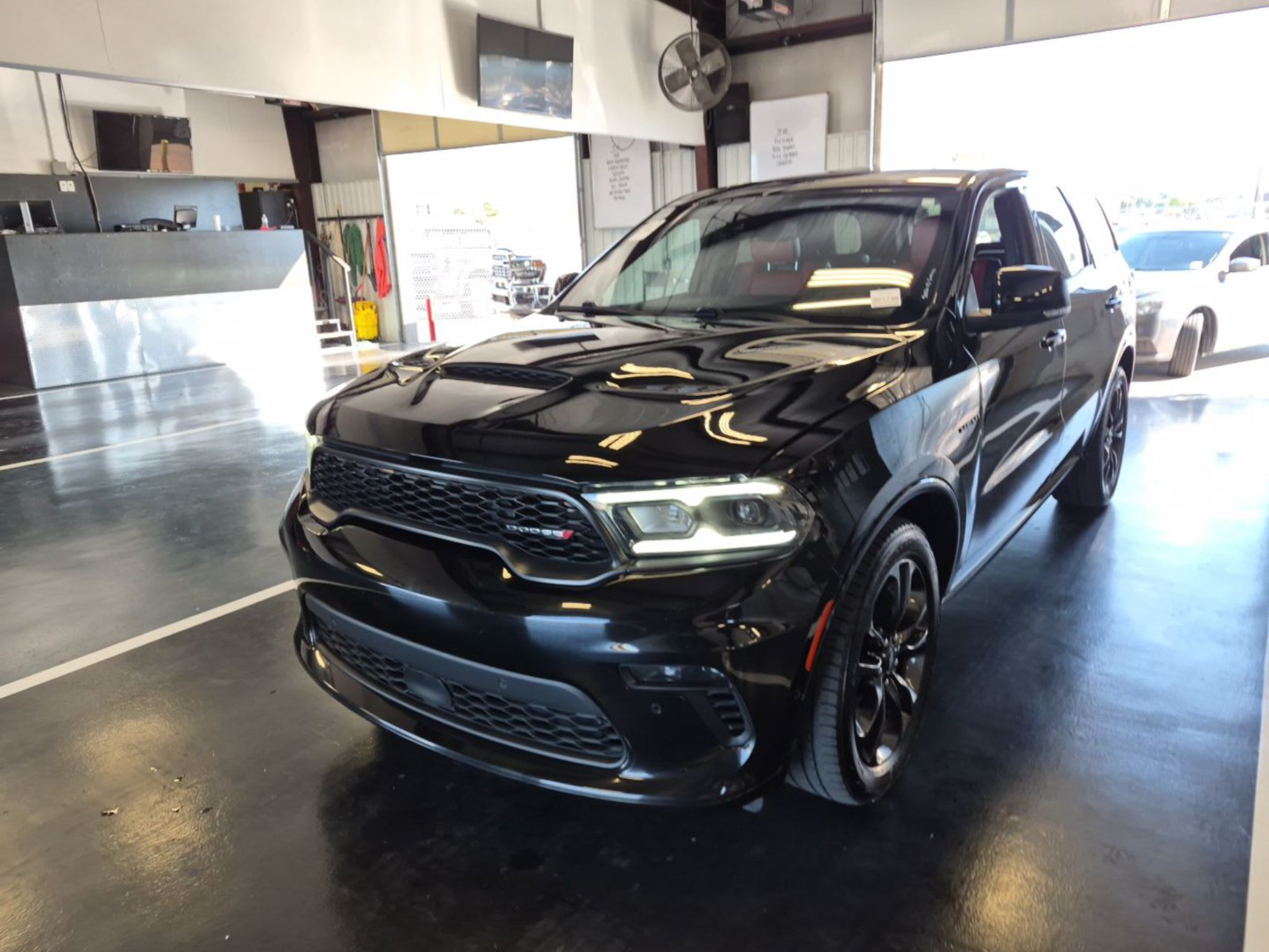 Used 2021 Dodge Durango R/T w/ Technology Group AWD/4WD image 1