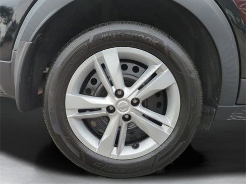 Certified 2021 Nissan Kicks S image 42