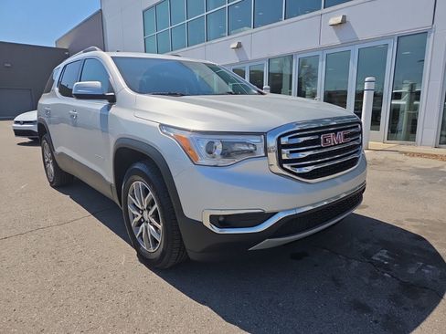 Used 2019 GMC Acadia SLE image 30