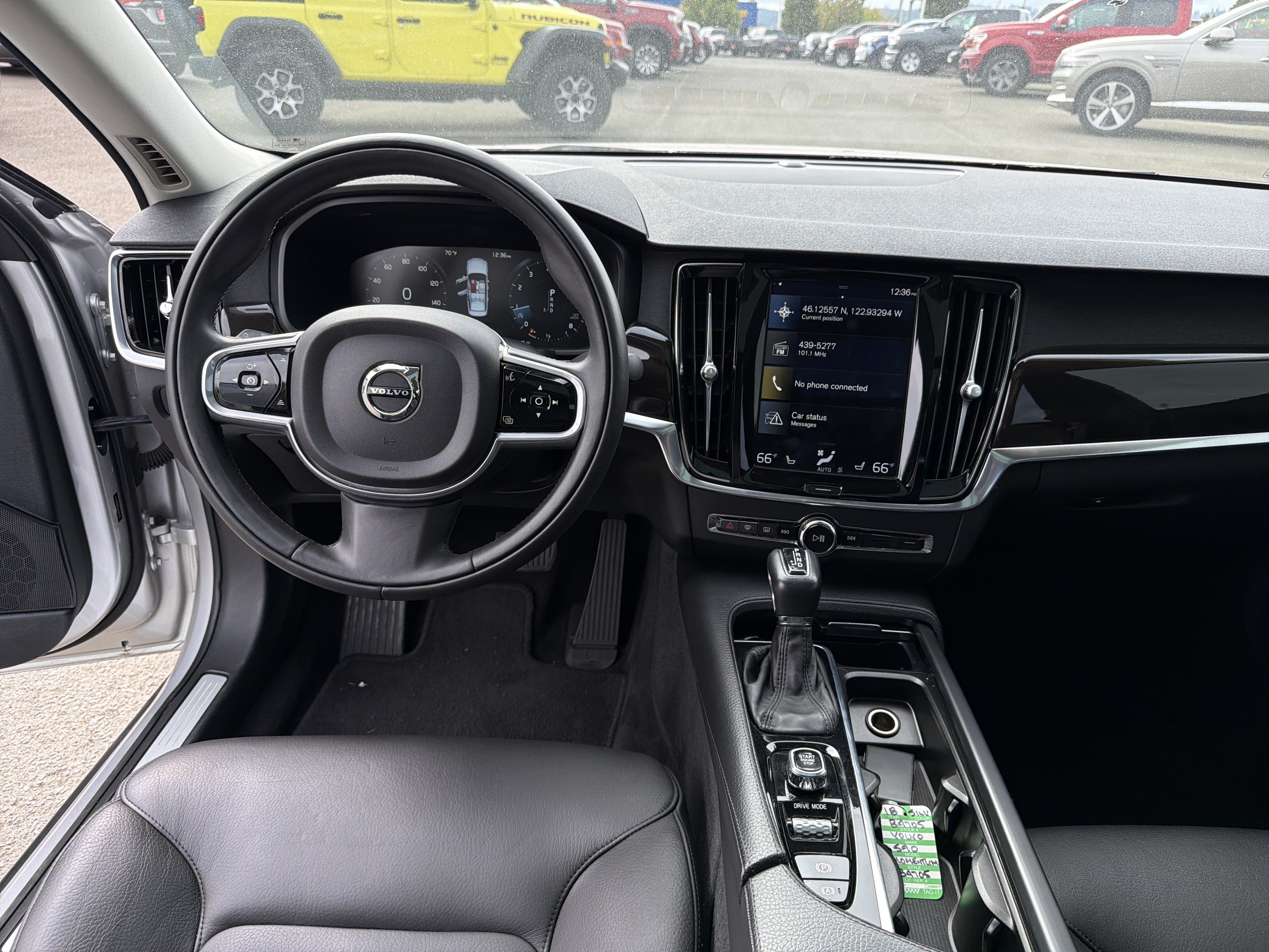 Used 2018 Volvo S90 T5 Momentum w/ Convenience Package AWD/4WD image 11
