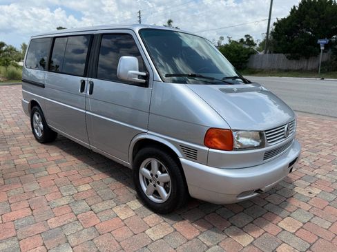 Used 2003 Volkswagen Eurovan MV image 9