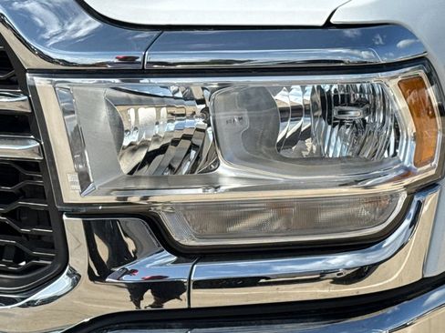 Used 2024 RAM 3500 Tradesman w/ Chrome Appearance Group AWD/4WD image 4
