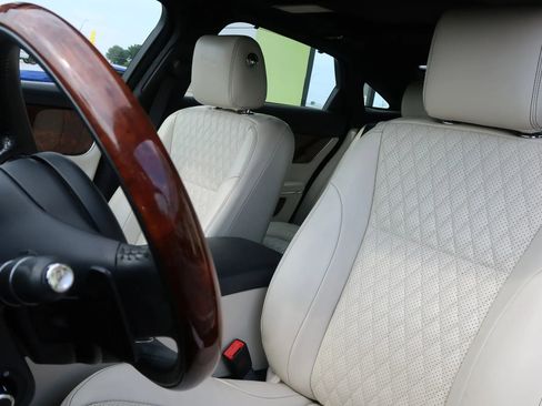 Used 2019 Jaguar XJ L Portfolio image 18