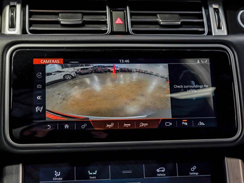 Used 2018 Land Rover Range Rover Supercharged image 18