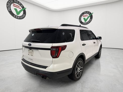 Used 2018 Ford Explorer Sport w/ Equipment Group 401A AWD/4WD image 5