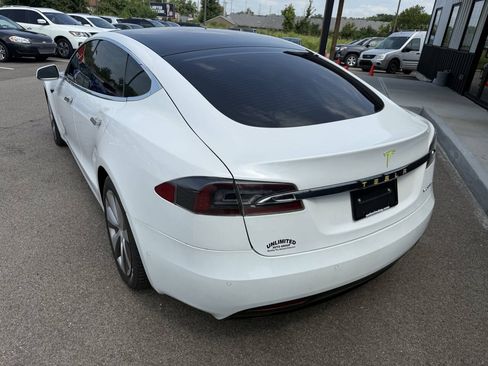 Used 2021 Tesla Model S Long Range Plus AWD/4WD image 10