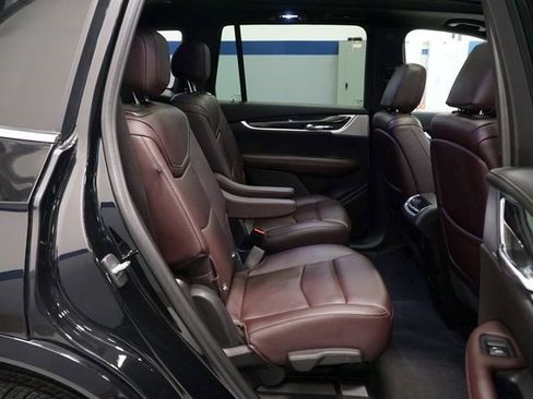 Certified 2023 Cadillac XT6 Premium Luxury w/ Technology Package image 28