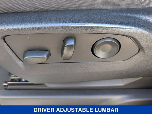 Used 2022 Chevrolet Silverado 1500 LT AWD/4WD image 13