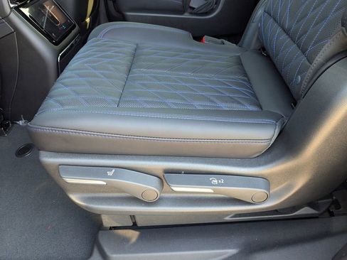 New 2025 Cadillac Escalade IQ Luxury 1 w/ Smart Trailering package image 14