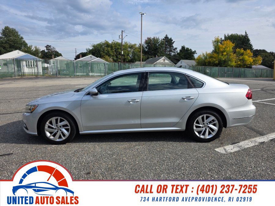 Used 2018 Volkswagen Passat 2.0T SE w/ SE Lighting Package FWD image 2
