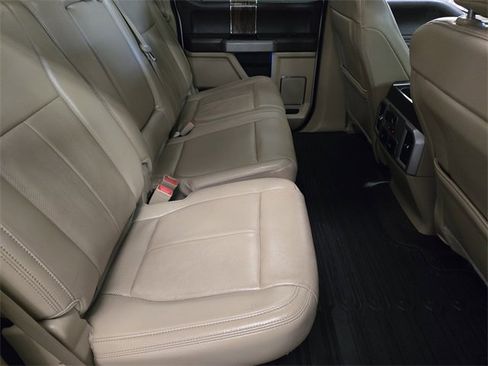 Used 2018 Ford F150 Lariat w/ Equipment Group 502A Luxury image 28