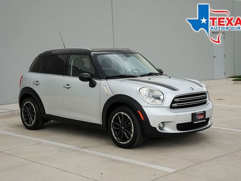 Used 2016 MINI Cooper Countryman FWD image 1