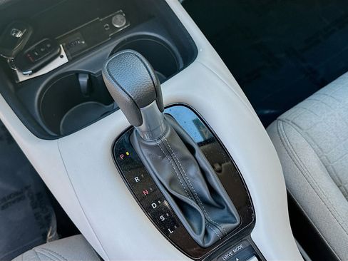 Certified 2024 Honda HR-V LX image 15