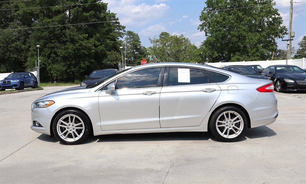 Used 2013 Ford Fusion SE FWD image 4