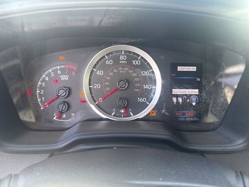 Used 2021 Toyota Corolla SE FWD image 3